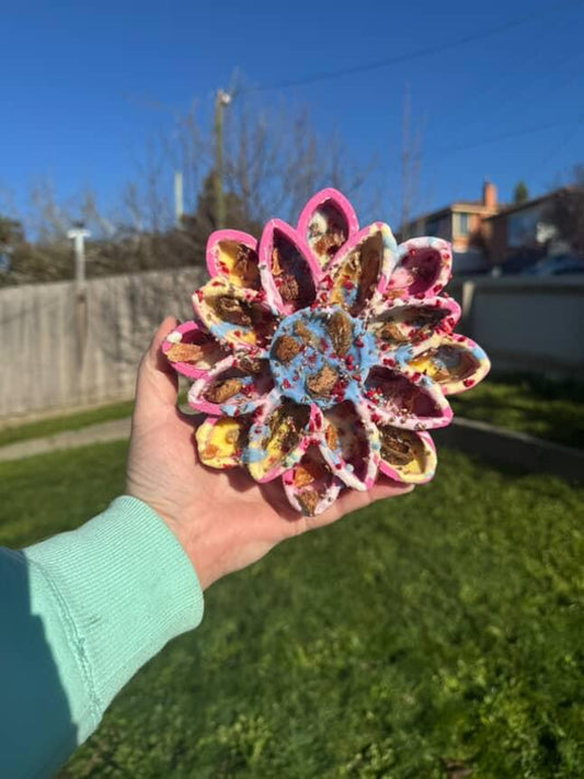 Freezbone Freezflower slow feeder bowl