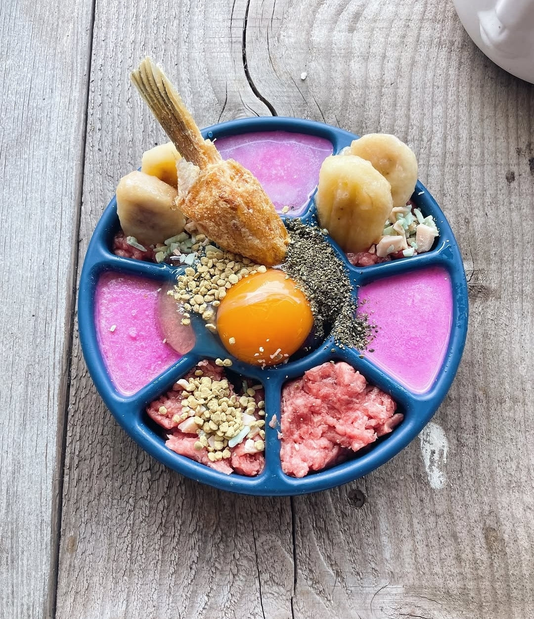 Freezbone Freezhweel enrichment feeder